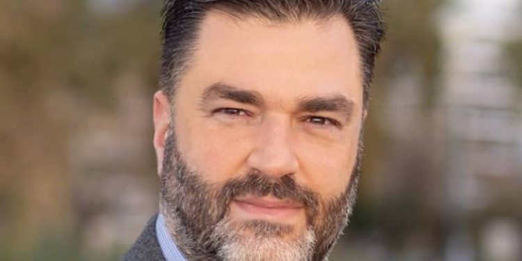 ΠΑΣΟΚ: Στον Σπύρο Σκιαδαρέση η στήριξη για την Περιφέρεια Δυτ. Ελλάδας