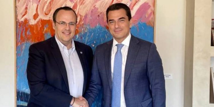 Συνάντηση Μαρλαφέκα με τον Υπουργό Ανάπτυξης Κώστα Σκρέκα