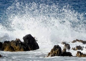 Πέθανε ο 48χρονος που προσπάθησε να σώσει τον γιο του που κινδύνευσε να πνιγεί