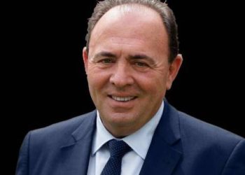 H Περιφέρεια Δυτικής Ελλάδας ολοκλήρωσε τις διαγωνιστικές διαδικασίες για τη μεταφορά μαθητών