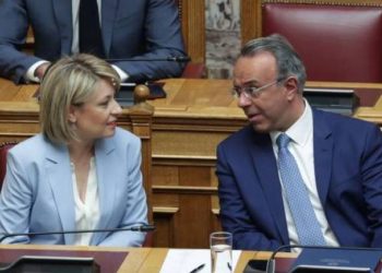 Χρήστος Σταϊκούρας: Διασφαλίζουμε τις δωρεάν ή μειωμένου κόστους μετακινήσεις των φοιτητών με τα ΚΤΕΛ