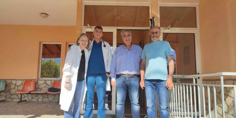 Επίσκεψη του Δημήτρη Μπαρμπούνη στο Κέντρο Υγείας Κλειτορίας