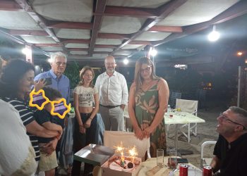 Τούρτα – έκπληξη για την Ροδία Καραμπελιά!