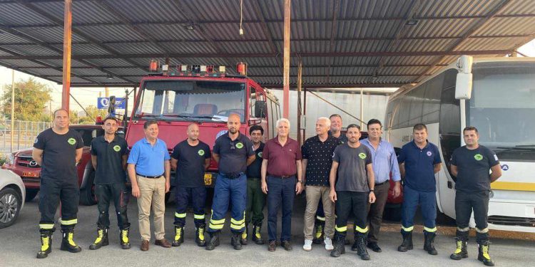 Κοντά στους εθελοντές του ΣΕΔΙΠ ο Σπύρος Μυλωνάς