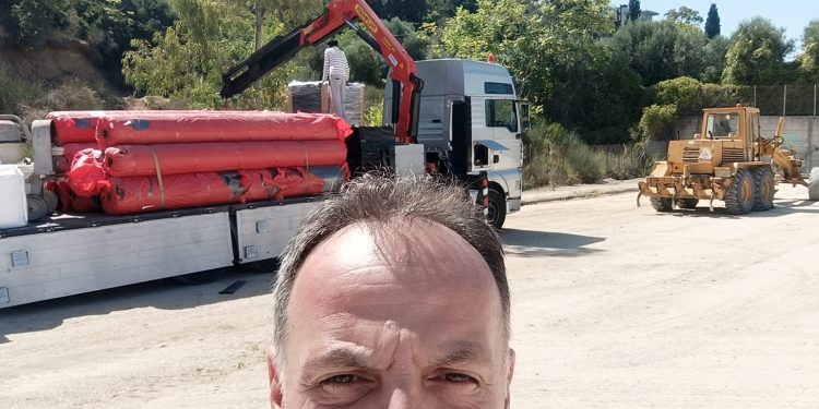 Ξ. Μπαχράς: “Συνεχίζουμε τον εκσυγχρονισμό των αθλητικών εγκαταστάσεων του Δήμου μας”