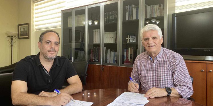 Δυτική Αχαΐα: Υπογράφτηκε σύμβαση για ασφαλτόστρωση αγροτικών δρόμων