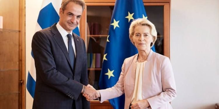 Κυριάκος Μητσοτάκης – Ούρσουλα φον ντερ Λάιεν: 2,25 δισ. στην Ελλάδα, μετά τις καταστροφές από την κακοκαιρία Daniel