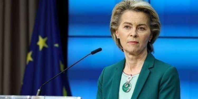 Φον ντερ Λάιεν: Μετέφερα στον Κυρ. Μητσοτάκη την ισχυρή μας ευρωπαϊκή αλληλεγγύη