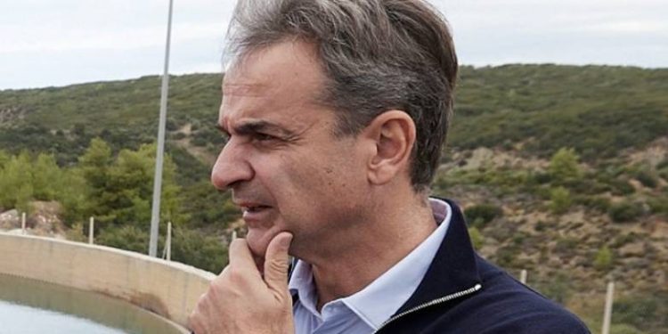 Στις πληγείσες περιοχές σε Καρδίτσα και Τρίκαλα ο πρωθυπουργός