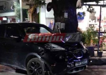 Πάτρα: Δίκυκλο “καρφώθηκε” σε ΙΧ – Στο νοσοκομείο ο νεαρός οδηγός