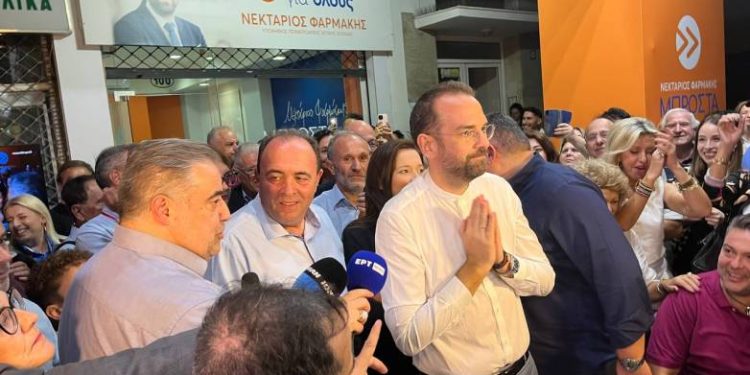 Νεκτάριος Φαρμάκης: «Το μέλλον έχει μόνο ένα χρώμα: Της προκοπής!»