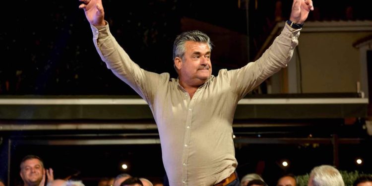 Νικόλας Βαβαρούτας: “Πατέρα συνέχισε αυτό που κάνεις με τόση αγάπη για το χωριό σου”