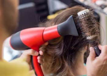 Πάτρα: Ζητείται εργαζόμενος σε κομμωτήριο