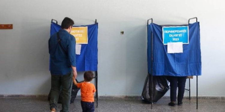 Δημοτικές εκλογές: Στον β’ γύρο πάνε Πάτρα, Ιωάννινα, Θεσσαλονίκη