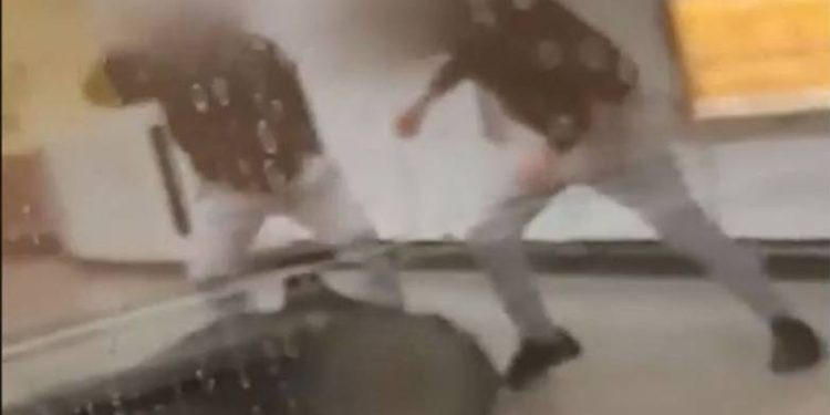 Πάτρα: Θύμα ξυλοδαρμού 16χρονος από συμμαθητές του