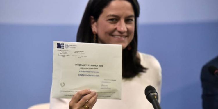 Κεραμέως: Απολύτως διασφαλισμένη η διαδικασία της επιστολικής ψήφου – Είμαστε ανοιχτοί σε κάθε πρόταση για βελτίωση