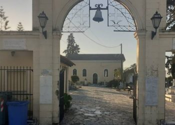 Σοκ για συγγενείς στη Ζάκυνθο: Άνοιξαν το φέρετρο και ανακάλυψαν ότι κήδευαν λάθος άνθρωπο