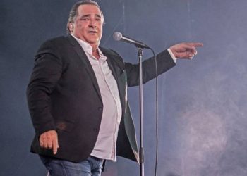Βασίλης Καρράς: «Με πήρε τηλέφωνο και μου είπε να ετοιμάσω το νεκροταφείο – Ήξερε ότι θα φύγει»