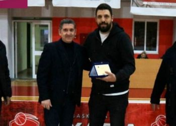 Δέσμευση του νέου δημάρχου για στήριξη στα αθλητικά σωματεία της Δυτικής Αχαΐας – Βράβευση του Γ. Σταμόπουλου