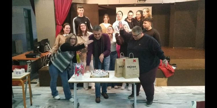 ΕΙΡΜΟΣ: Κοπή πίτας με … ανατρεπτικό 2024!