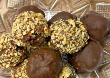 Φτιάξτε πραλίνα φουντουκιού και energy balls χωρίς ζάχαρη και συντηρητικά