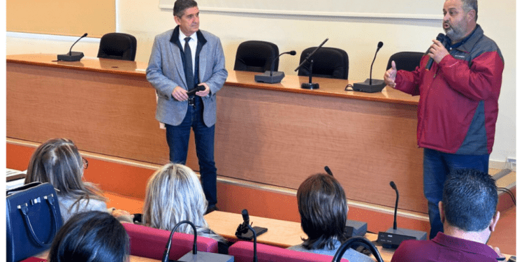 Το σακάκι που “φύσαγε”…