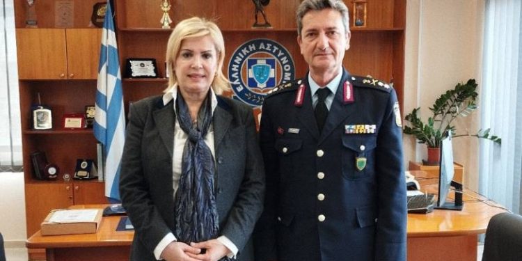 Συνάντηση της Αντιπεριφερειάρχη, Γεωργίας Ντάτσικα με τον Γεν. Περιφερειακό Αστυνομικό Διευθυντή Δυτ. Ελλάδας, Υποστράτηγο, Ανδρέα Τσαπικούνη