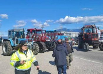 Νέο μπλόκο αγροτών στο Αγρίνιο (ΦΩΤΟ-ΒΙΝΤΕΟ)