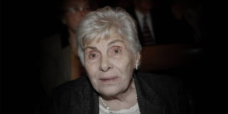 Κική Δημουλά: Σαν σήμερα «έφυγε» η κορυφαία Ελληνίδα ποιήτρια