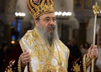 Ο Μητροπολίτης Πατρών καλεί τους πιστούς σε συγκέντρωση κατά του γάμου των ομόφυλων