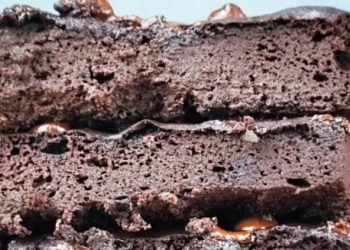 Brownies μήλου χωρίς ζάχαρη