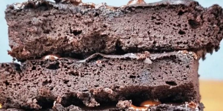 Brownies μήλου χωρίς ζάχαρη