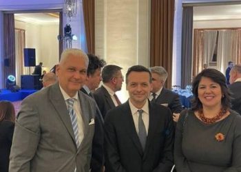 Διαδοχικές πολιτικές συναντήσεις του Φωκίωνα Ζαΐμη σε Ελλάδα και εξωτερικό