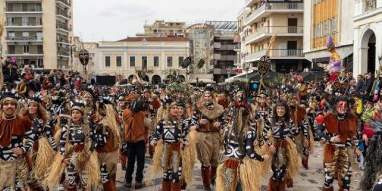 Πατρινό Καρναβάλι 2024: Ρεκόρ συμμετοχής για τις παρελάσεις!