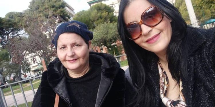 Αχαΐα: Πένθος για την δημοσιογράφο Άντυ Μαγνησαλή – “Έφυγε” η μητέρα της Ντιάνα Καράμπελα- Μαγνησαλή