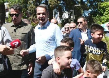 K. Mητσοτάκης από Μοσχάτο: “Λογοδοτούμε στον ελληνικό λαό, δεν θα συγκυβερνήσουμε με κανέναν” – Ξεκίνησε τις περιοδείες του ενόψει των ευρωεκλογών του Ιουνίου