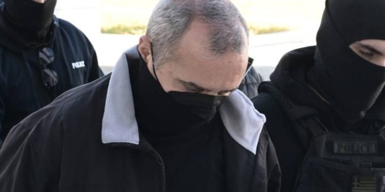 Ένοχος ο Ηλίας Μίχος για τον βιασμό της 12χρονης στον Κολωνό – Αθώα η μητέρα για πορνογραφία και μαστροπεία