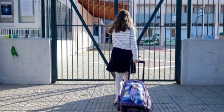 Μεγάλες αλλαγές στα σχολεία προαναγγέλλει το υπουργείο Παιδείας