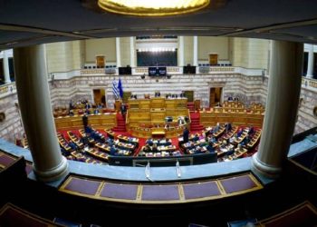 Πρόταση δυσπιστίας: Ολοκληρώνεται σήμερα η συζήτηση με τις τοποθετήσεις των πολιτικών αρχηγών – Στο «κόκκινο» η αντιπαράθεση