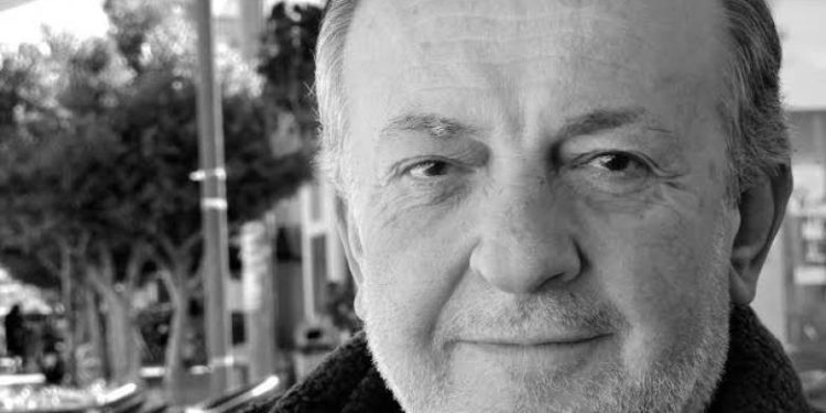 H νέα ποιητική συλλογή του Διονύση Καρατζά με τίτλο “η σκιά με τις τιράντες”