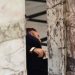 Επεισόδιο στη Βουλή: Στο αυτόφωρο ο Κωνσταντίνος Φλώρος μετά την πρωτοφανή επίθεση στον πατρινό βουλευτή Β. Γραμμένο