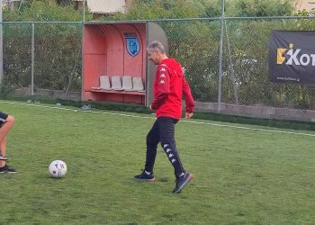 Τους έδειξε… μπαλίτσα!