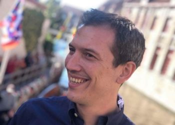 Πέθανε ο Χάρης Μπελτεγρής, στέλεχος του ΠΑΣΟΚ στα 40 του χρόνια