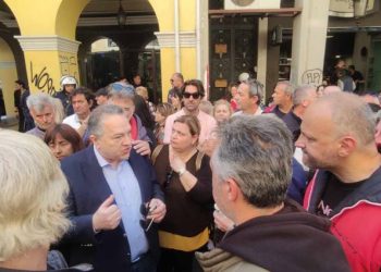 Ας αντιληφθούν ότι πνέουν τα λοίσθια…