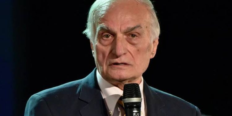 Μανώλης Μαυρομμάτης: Σε κρίσιμη κατάσταση ο δημοσιογράφος – Τα τελευταία νέα της υγείας του