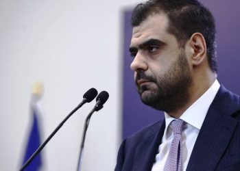 Μαρινάκης για έγκλημα στους Αγίους Αναργύρους: «Δεν πρέπει να πολιτικοποιούμε μια στυγερή δολοφονία»