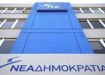 Κυβερνητικές πηγές: Επικοινωνιακό πυροτέχνημα το κατηγορητήριο του ΣΥΡΙΖΑ για τα Τέμπη