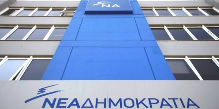Κυβερνητικές πηγές: Επικοινωνιακό πυροτέχνημα το κατηγορητήριο του ΣΥΡΙΖΑ για τα Τέμπη