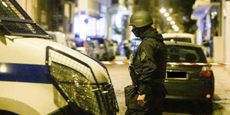 Πάτρα: Σύλληψη του αντιεξουσιαστή που συμμετείχε στην τρομοκρατική οργάνωση “Ομάδα Σύμπραξης Εκδίκησης” – Η ανακοίνωση της ΕΛ.ΑΣ