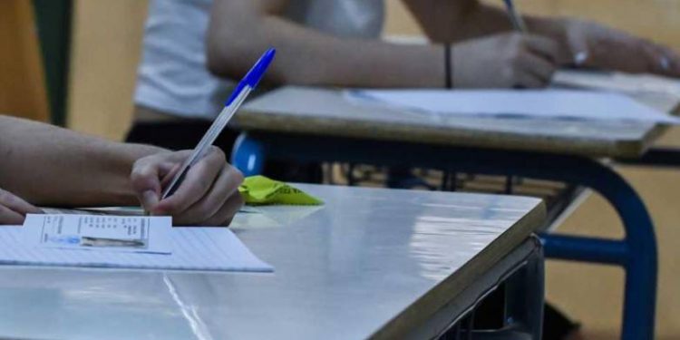 Πανελλαδικές Εξετάσεις: Στη «μάχη» 3.184 υποψήφιοι από την Αχαΐα – 38 εξεταστικά κέντρα στο νομό